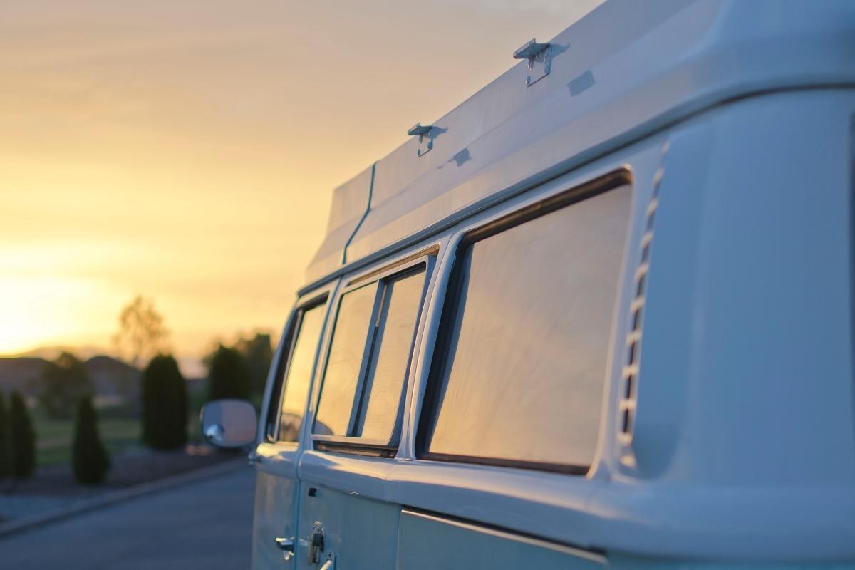 Voyage en van à travers la campagne irlandaise